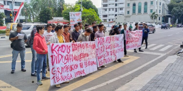 Massa Formasi Unjukrasa, Tagih RDP Dugaan Kasus Pemerasan dan Gratifikasi Oknum Kadishub Medan