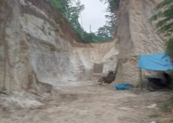 Penambangan di Tanah Urug Atau Galian C ilegal di Jorong kasiak jalan KA lanpakan Nagari Koto Baru Kec Baso Kabupaten Agam