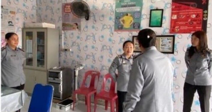 Kontrol Blok Hunian, Plt Karutan Perempuan Medan Tetty Ernawati Siahaan Sapa Warga Binaan