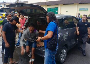 Polrestabes Medan Tembak Begal Sadis di Medan, Tangan Korban Dibacok Hingga Nyaris Putus