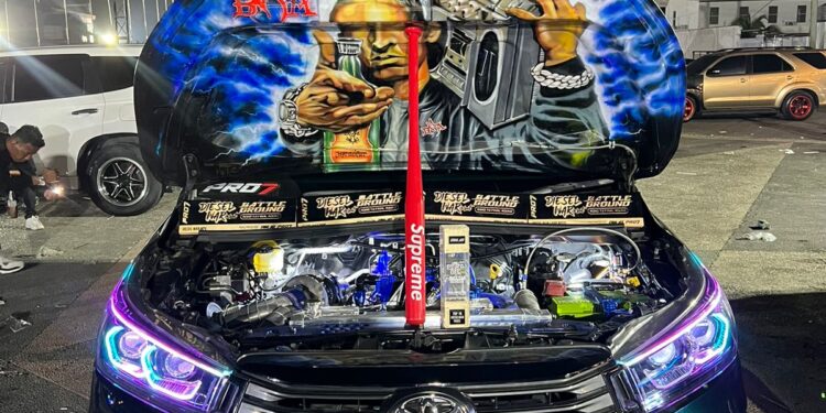 Mobil Innova Afrizal Fadli Nasution Berhasil Menjuarai Event Pro 7 Diesel War Meet Untuk Kategori Modifikasi Full Interior