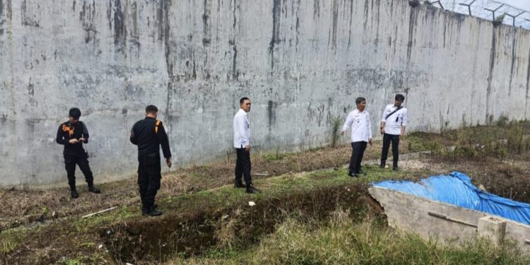 Lapas Narkotika Pematangsiantar Kontrol Bangunan dan Branggang Dukung Program Ketahanan Pangan