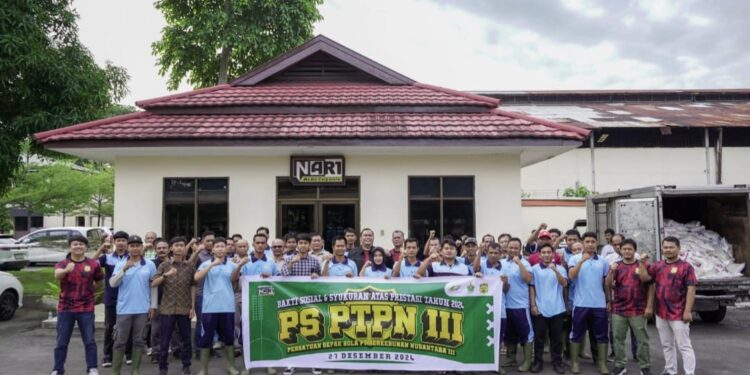 PS PTPN III Berikan Bantuan Sembako Kepada Masyarakat Kurang Mampu