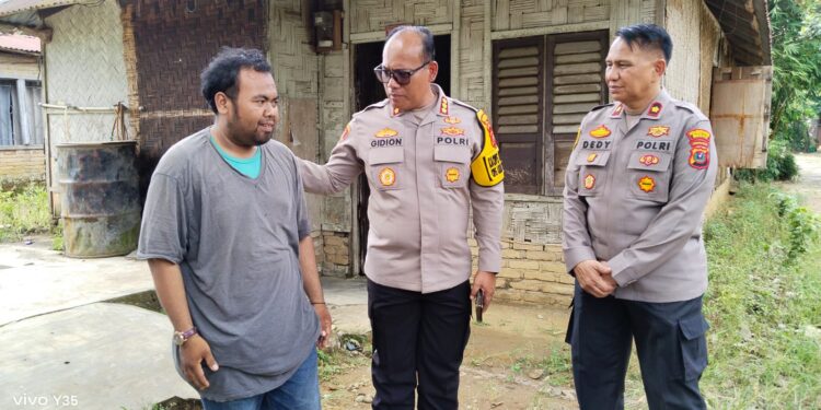 Kapolrestabes Medan Sambangi Anak Yatim Piatu Korban Begal di Delitua