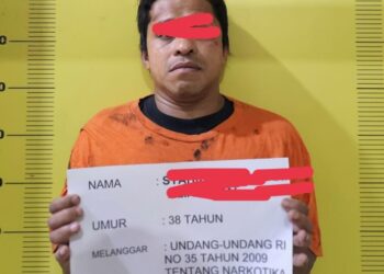 Polisi Ditikam Pengedar Narkoba, 7,83 Gram Sabu dan 2 Pisau Diamankan