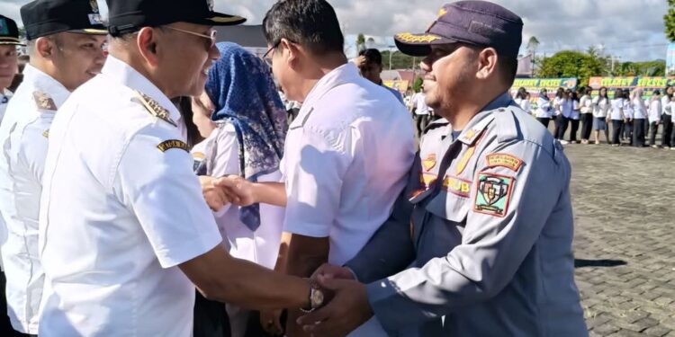 Apel Pagi Gabungan ASN Pemkab Simalungun, Bupati: Jaga Kesehatan dan Kekondusifan