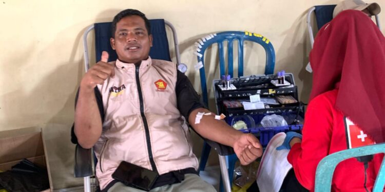 Bakti Sosial Donor Darah Pengajian Abu Bakar dan PAC Partai Gerindra Kalidoni