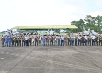 Kedatangan Pesawat Tempur Hawk 100/200 Skadron Udara 12 di Lanud Soewondo Dalam Rangka Latihan Refueling dan Training Local