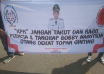 Massa KAMAK Geruduk KPK dan Istana, Desak Bobby Nasution Ditetapkan Tersangka