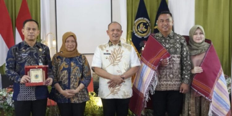 Pisah Sambut Kalapas Lapas Kelas IIA Sibolga: Novriadi Serahkan Tugas kepada Tri Purnomo