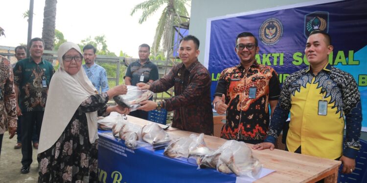 Dukung Astacita Presiden, Lapas Tanjung Balai Laksanakan Bakti Sosial Kepada Masyarakat Sekitar