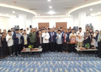 ‎Berlangsung Sukses, Wamendes PDT Secara Resmi Tutup RAKORNAS IKA BKPRMI Tahun 2025