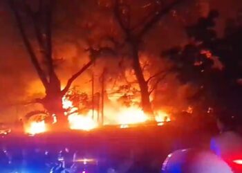 ‎Pabrik Swallow di Jalan Yos Sudarso Medan Deli Ludes Terbakar