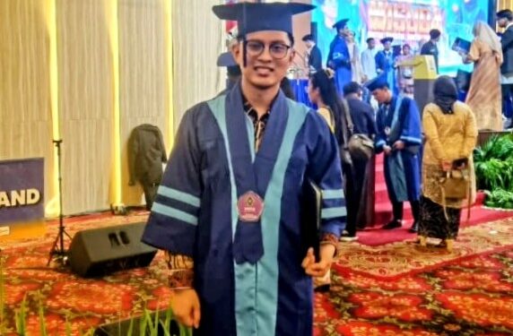 Abdu Dwiky Raih Gelar Magister Hukum dari UMSU