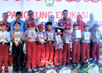 GARNIZUN DPD Gowa Salurkan Bantuan Al-Qur’an ke SDI Parangbugisi, Perkuat Sinergi dengan Pemerintah Kecamatan