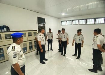 Pastikan Pelayanan Prima, Plt Kalapas Narkotika Langkat Yan Patmos Pimpin Kontrol Kebersihan dan Fasilitas Ruangan