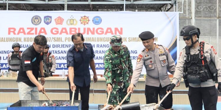Gandeng Pasukan Brimob, TNI, Polri dan BNN, Lapas Narkotika Pematang Siantar Gelar Razia dan Tes Urine, Hasilnya Negatif HP dan Narkoba