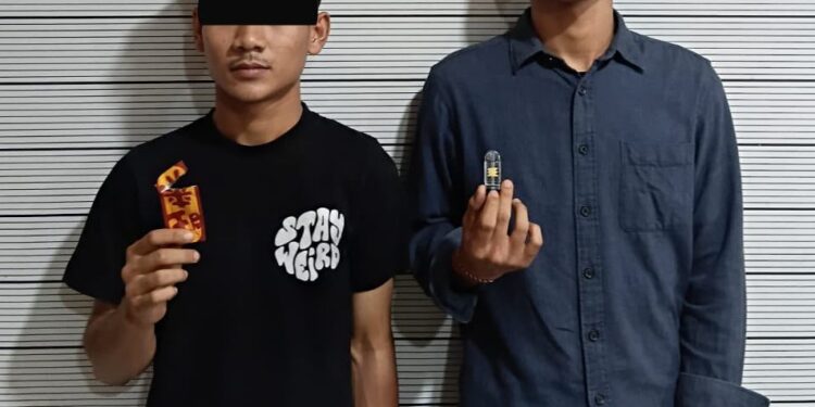 Kompak Edarkan Pod Getar Hingga Ekstasi, Dua Sahabat Diringkus Satresnarkoba Polrestabes Medan